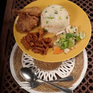 Fried Rice with Szechuan Chicken/Butter Garlic Chicken, Fried chicken (Shonali) & vegetables